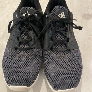 Adidas Madoru Grey Running Shoes 9 1/2. Great condition only worn a few times.